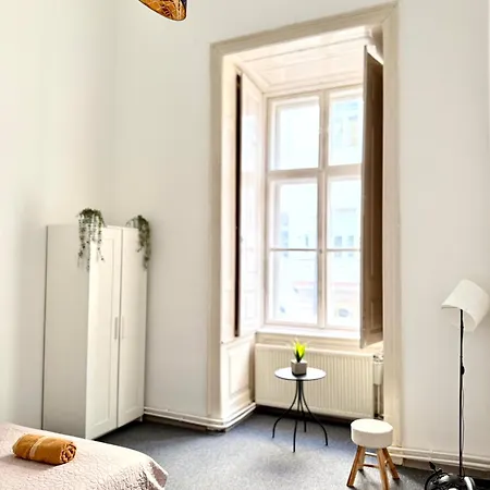 Basilica Panorama Grand 3br 10 Guests דירה
