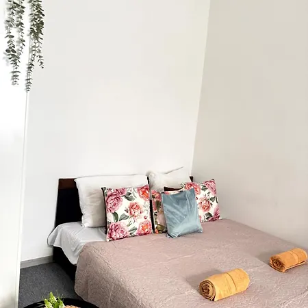 Basilica Panorama Grand 3br 10 Guests * בודפשט