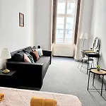Basilica Panorama Grand 3br 10 Guests * Budapesta
